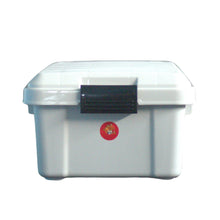 Cargar imagen en el visor de la galería, Caja Plástica Titan 28 Lts Con Grapas De Seguridad Colores Surtidos Titan