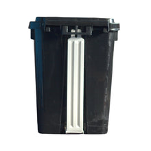 Cargar imagen en el visor de la galería, Bote plástico para basura con pedal grande