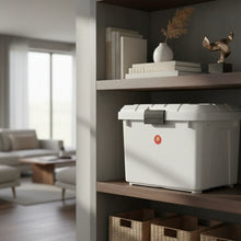 Cargar imagen en el visor de la galería, Caja Plástica Acero 38 Litros Con Grapa De Seguridad Surtidos Acero