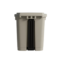 Cargar imagen en el visor de la galería, Bote plástico para basura con pedal grande